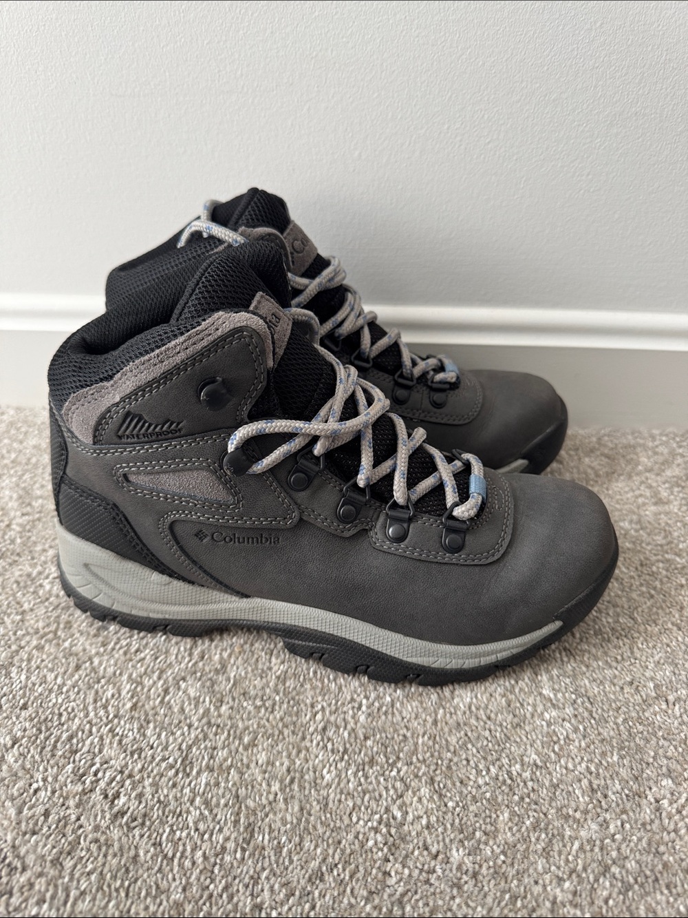Women’s Hiking Boots
